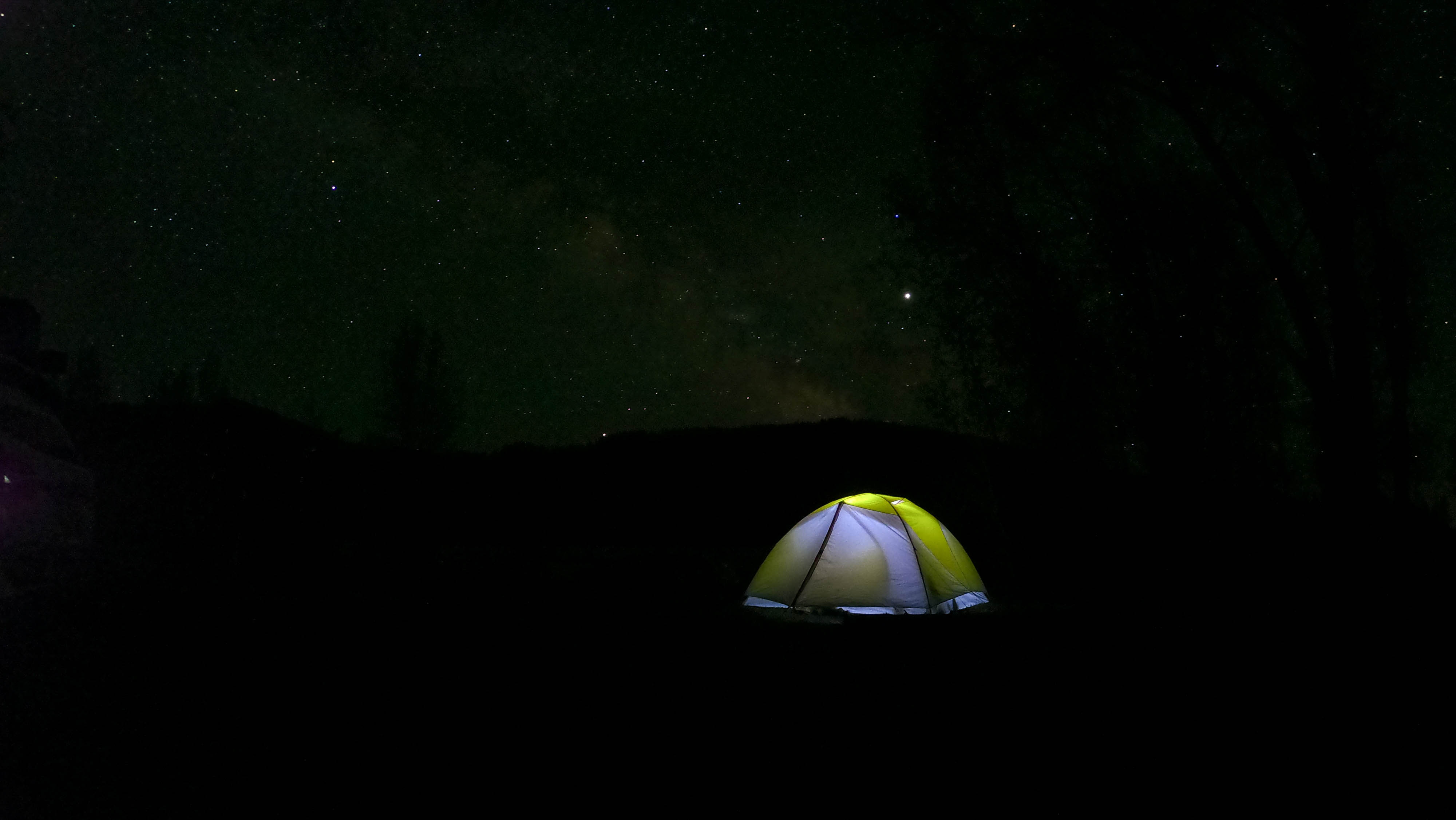 3 Ways to Minimize Light Pollution While Camping - Leave No Trace